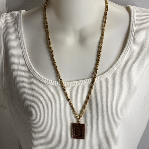 Vintage Mid -Century Gold Tone Locket Book Shaped Says This Is Your Life Opens - Picture 2 of 13